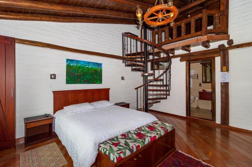 Banos de Agua Santa Hotel | Hotel ILÉ