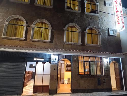 Chivay Hotel | Hotel Keros