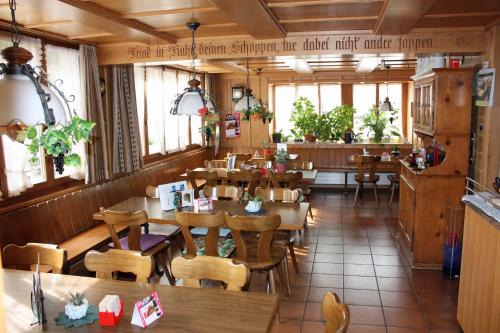 Hausernmoos Hotel | Hotel Koi-Gartenteich