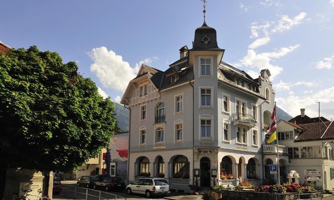 Central Interlaken Hotel | Hotel Lötschberg