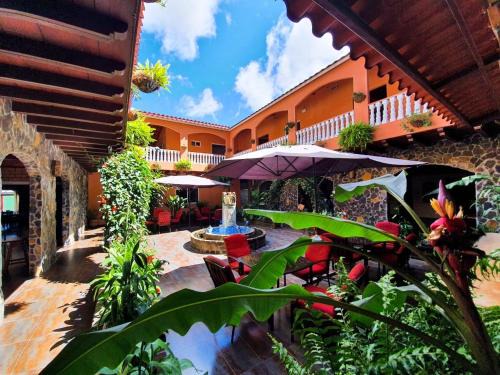 Los Naranjos Hotel | Hotel La Serrania