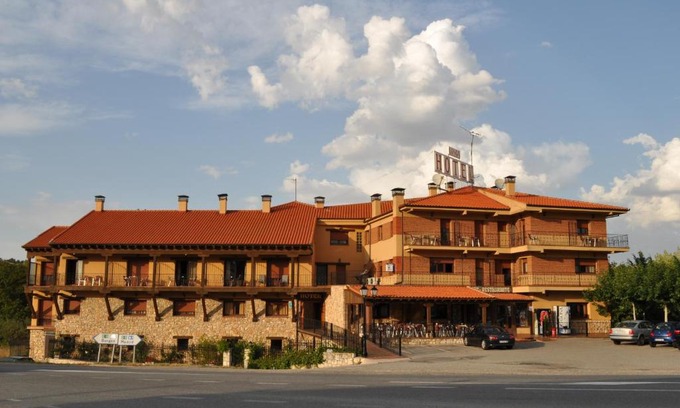 Cerezo de Abajo Hotel | Hotel Langa