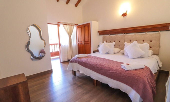 Old Town Hotel | Hotel Las Palmas un lugar romántico para descansar, compartir y disfrutar.🤗