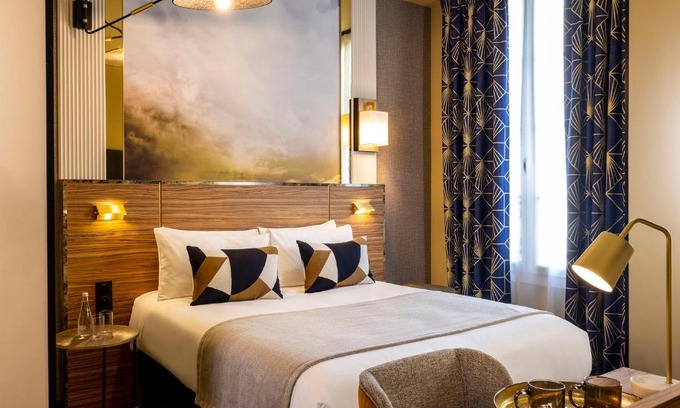 Saint-Vincent-de-Paul Hotel | Hotel Le Rocroy