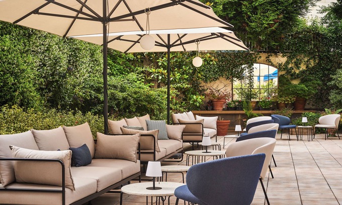 Notre-Dame Hotel | Hotel Le Versailles
