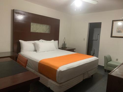 Mexicali Hotel | Hotel Los Arcos