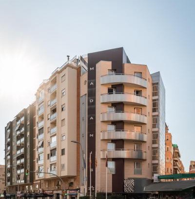 Collblanc y La Torrassa Hotel | Hotel Madanis