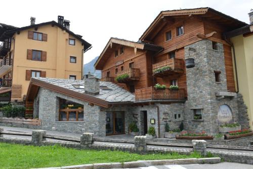 Courmayeur Hotel | Hotel Maison Saint Jean