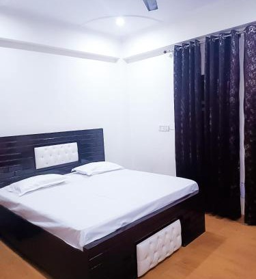 Delhi Cama Y Desayuno | Hotel Mannat In Laxmi Nagar