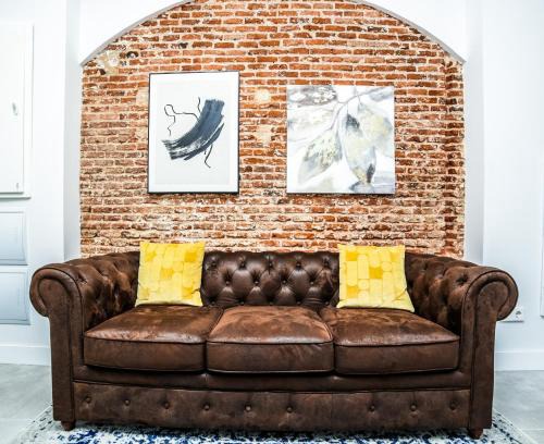 Embajadores Hotel | Hotel Maruja en Cascorro