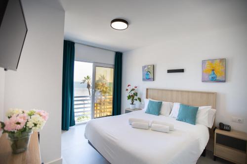Historic Center of Estepona Hotel | Hotel Mediterráneo by Croma