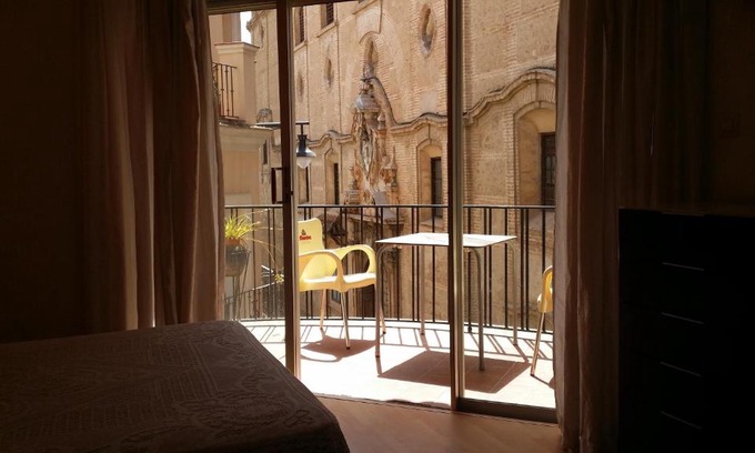 Antequera Hotel | Hotel Mesón El Número Uno