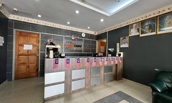 Kampung Kuala Parit Hotel | OYO 91040 Hotel Ezi Inn
