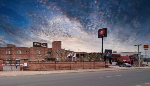 Sahiwal Hotel | Hotel One Sahiwal