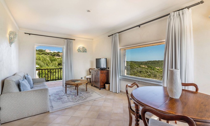 Cala di Volpe Hotel | Hotel Petra Bianca