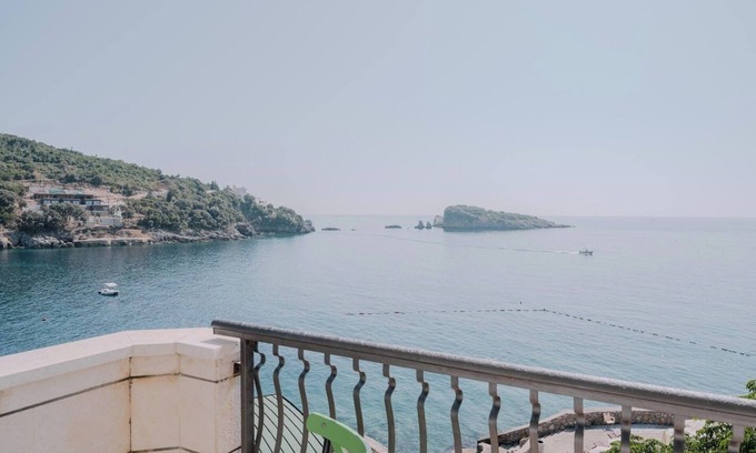 Utjeha Hladna Uvala Hotel | Hotel R