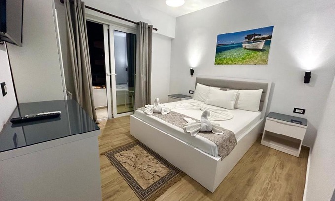 Qender Hotel | Hotel Real