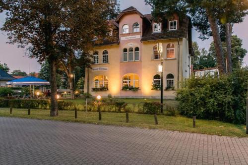 Bad Saarow Hotel | Hotel & Restaurant Raueneck