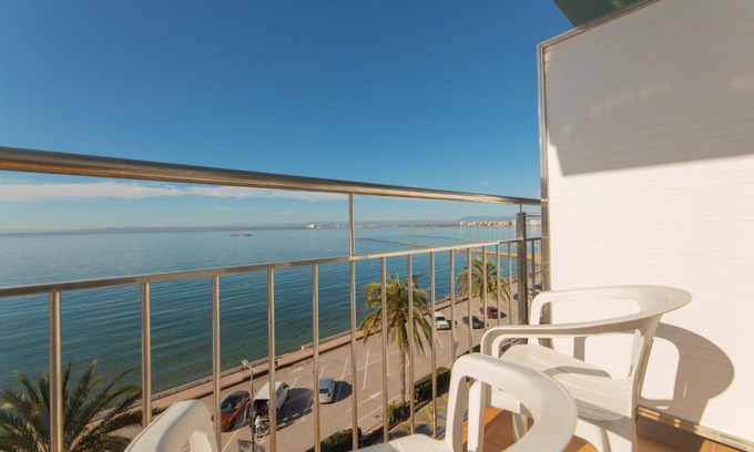 Roses Town Center Hotel | Hotel Risech