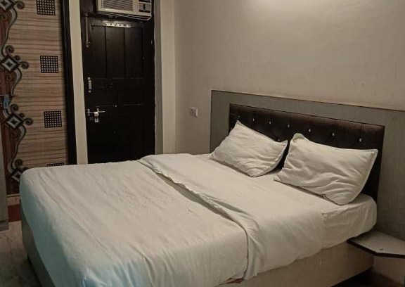 New Delhi Hotel | Hotel Rose - Dwarka Sec 8