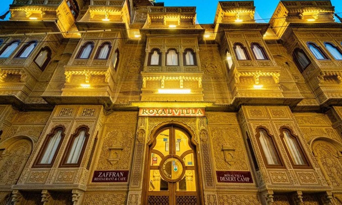 Amar Sagar Pol Hotel | Hotel Royal Villa Jaisalmer