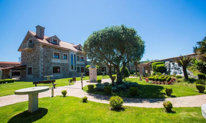 Malpica de Bergantinos Hotel | Hotel Rural Finca Aldeola