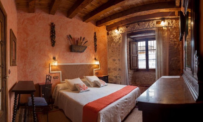 Portillo Casa | Hotel Rural La Enhorcadora