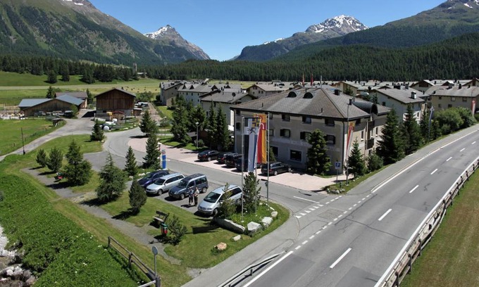 Celerina-Schlarigna Hotel | Hotel Saluver