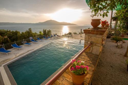 Radhime Hotel | Hotel "SAN SAENA "