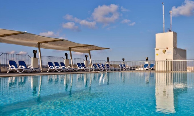 Qawra Hotel | Hotel Santana