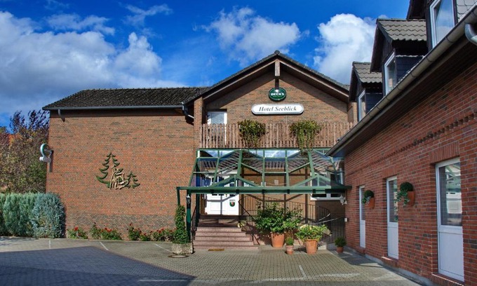 Gartow Casa | Hotel Seeblick garni