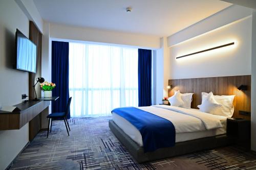 Sector 1 Hotel | Hotel Sir Royal