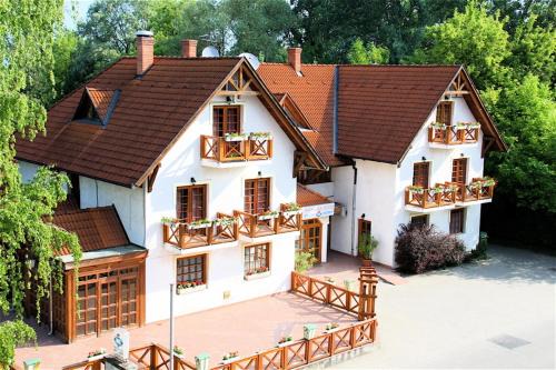 Balatonlelle Hotel | Hotel Sunshine Balatonlelle