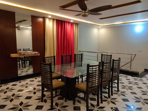 Multan Hotel | Hotel the Lodges inn