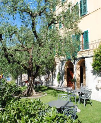 Gargnano Hotel | Hotel Tiziana Garnì