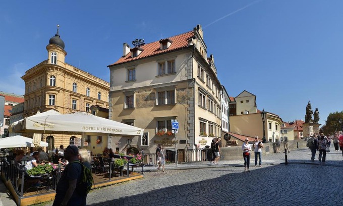 Mala Strana Hotel | Hotel U 3 Pstrosu