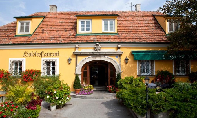 Bruckneudorf Hotel | Hotel Ungarische Krone