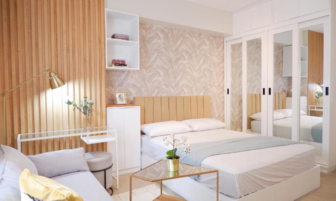 Socorro Cama Y Desayuno | Hotel Vibe in Manhattan Plaza, Araneta City, Cubao