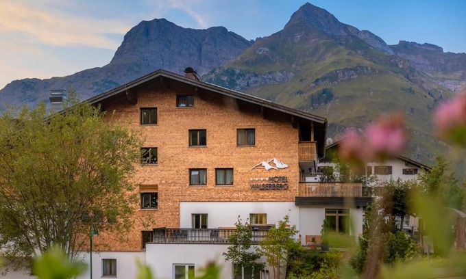 Warth Hotel | Hotel Walserberg