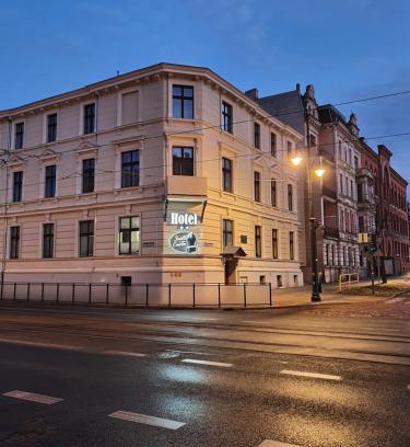 Stare Miasto Hotel | Hotelik w Centrum