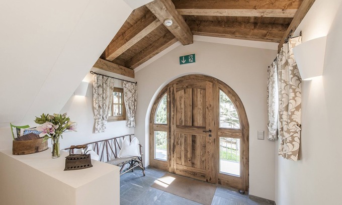 Celerina-Schlarigna Hotel | Hotelino Petit Chalet