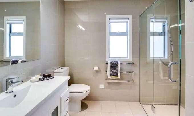 Westshore Casa | “HotelSuse” 2 minute walk to Westshore beach.