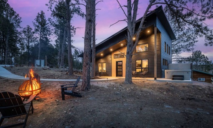 Custer Casa | Hottub Haven: Sauna + Firepit + Enjoy Wildlife