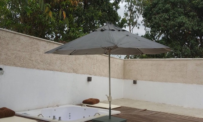 Esmeraldas Casa | House with large green area. With spar and gourmet area