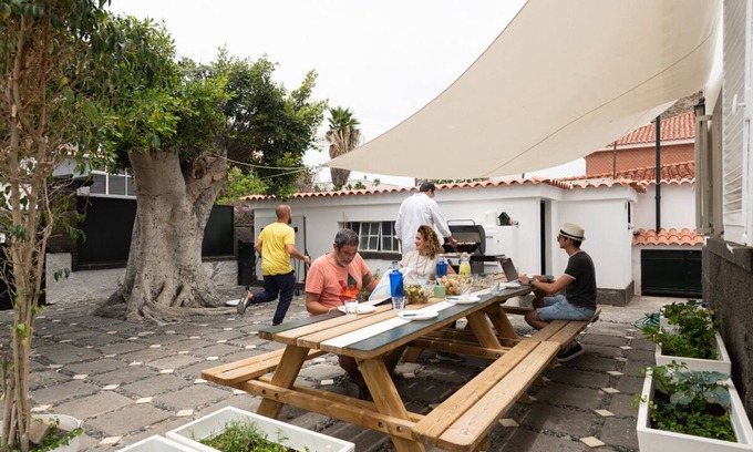 Las Palmas de Gran Canaria Casa | House with large garden and 4 bedrooms in Ciudad Jardin