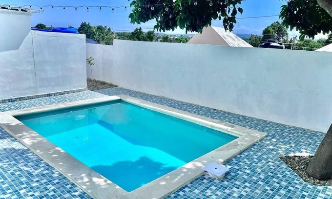 Santiago Province Casa | House with a pool