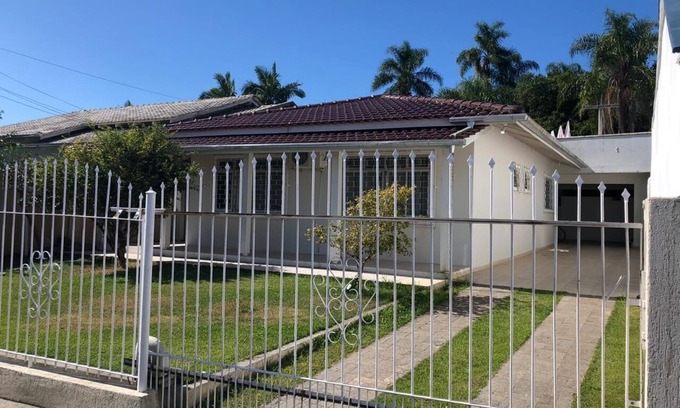 Praia da Armacao do Itapocoroi Casa | Casa a 1 Km de Beto Carrero