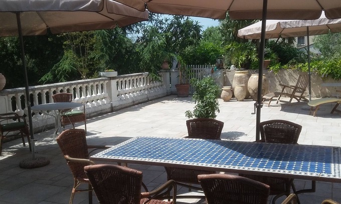 La Colle-sur-Loup Casa | Casa de 100 m2 en terreno arbolado