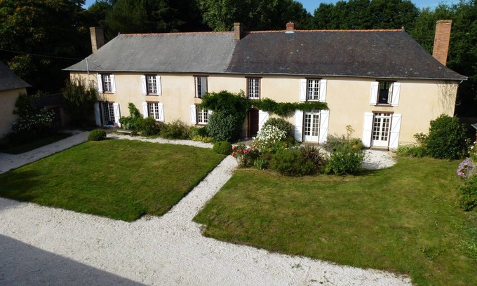 Pace Casa | Casa 315m², Rennes, 15 personas, piscina climatizada