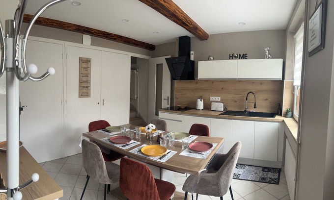 Colombier-Saugnieu Casa | House 90m2 from 2 to 10 people